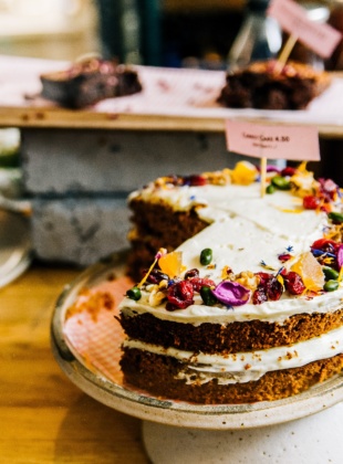 How Channel 4&#8217;s Bake Off compares